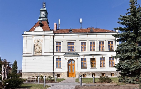 Základní škola, Dolní Újezd